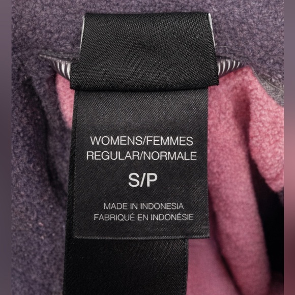 The North Face Pink and Gray Fleece Jacket - Picture 5 of 9